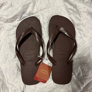 Havaianas Chocolate Brown Classic Flip Flops